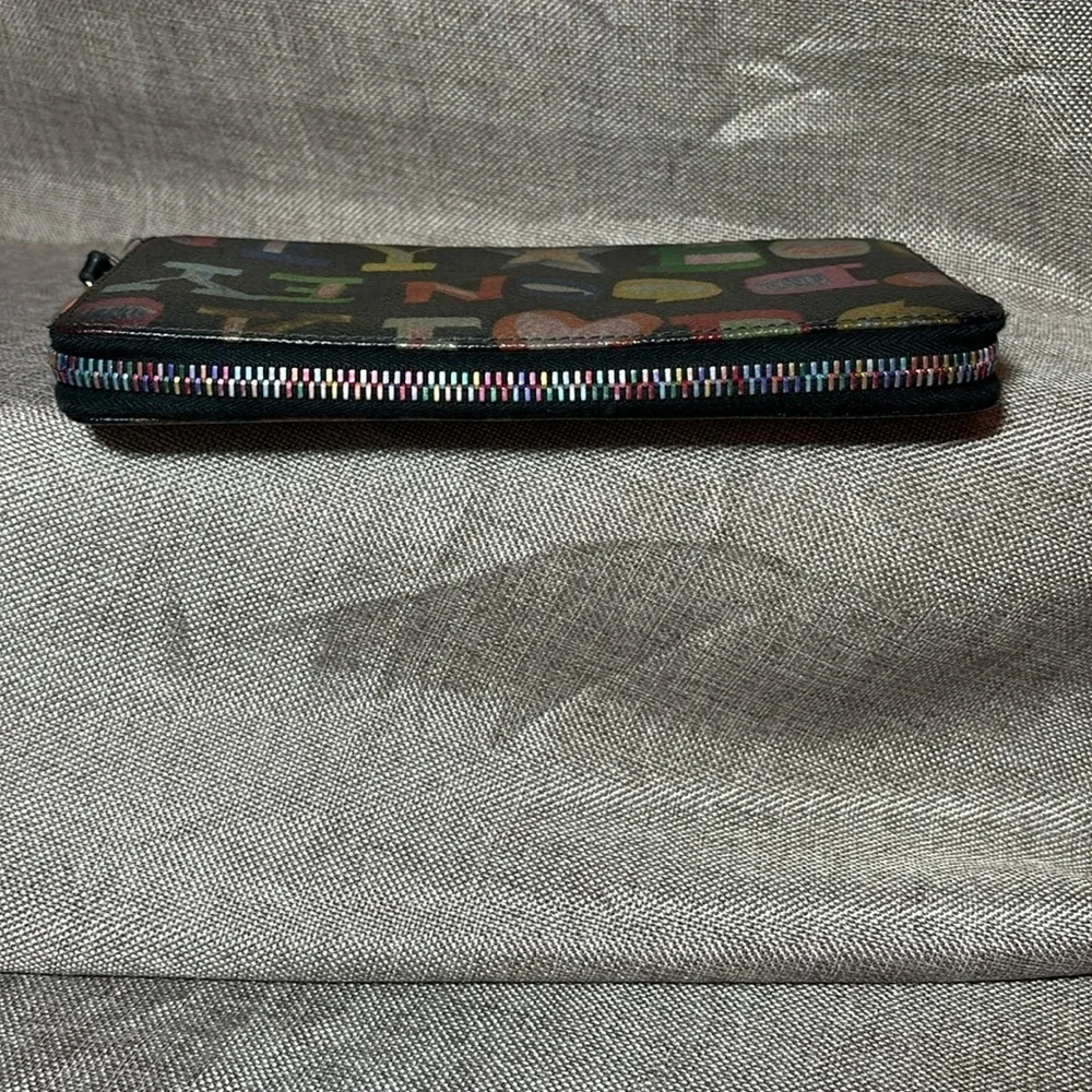 Vintage RARE Dooney and Bourke Large Zip Around Doodle Wallet